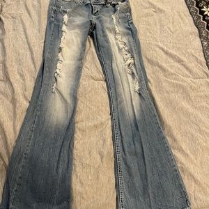Ariya distressed flare jeans size 7/8